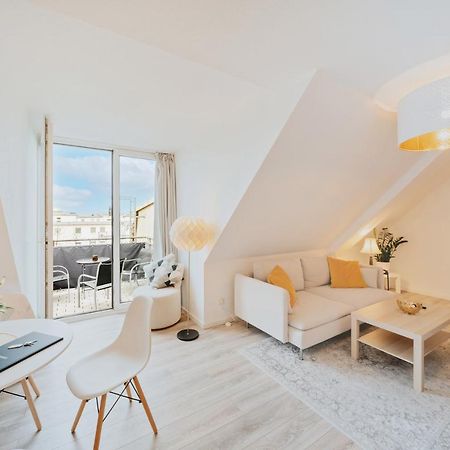 Bliss Place - Serviced Apartment - Arbeitsplatz, Zentral, Kueche, Waschmaschine, Smarttv Maagdenburg Buitenkant foto