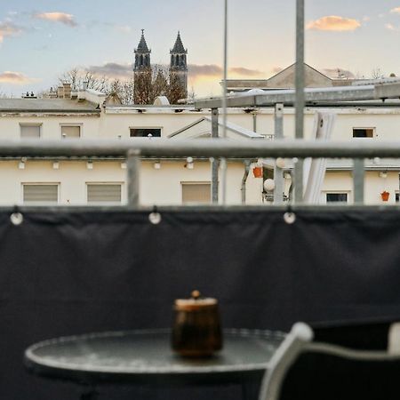 Bliss Place - Serviced Apartment - Arbeitsplatz, Zentral, Kueche, Waschmaschine, Smarttv Maagdenburg Buitenkant foto