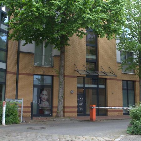 Bliss Place - Serviced Apartment - Arbeitsplatz, Zentral, Kueche, Waschmaschine, Smarttv Maagdenburg Buitenkant foto