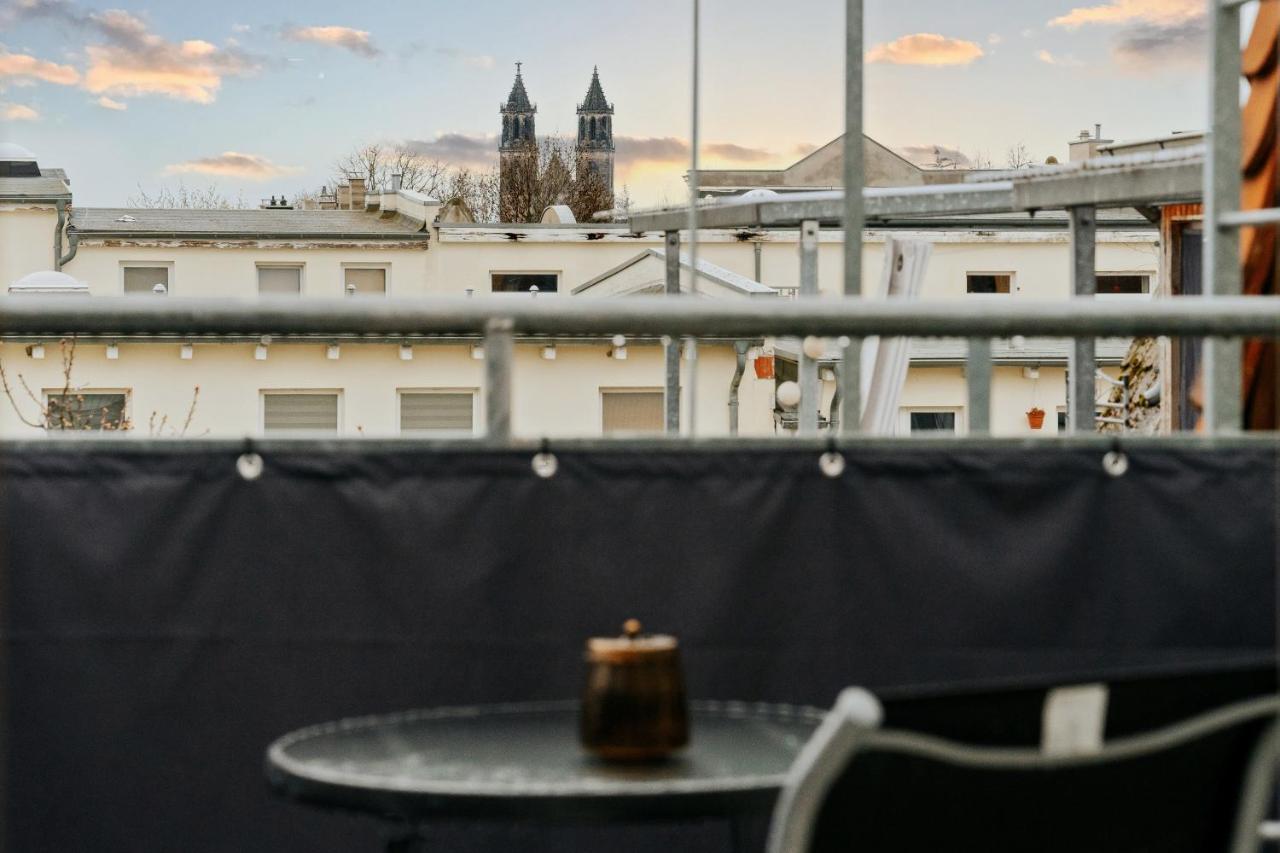 Bliss Place - Serviced Apartment - Arbeitsplatz, Zentral, Kueche, Waschmaschine, Smarttv Maagdenburg Buitenkant foto